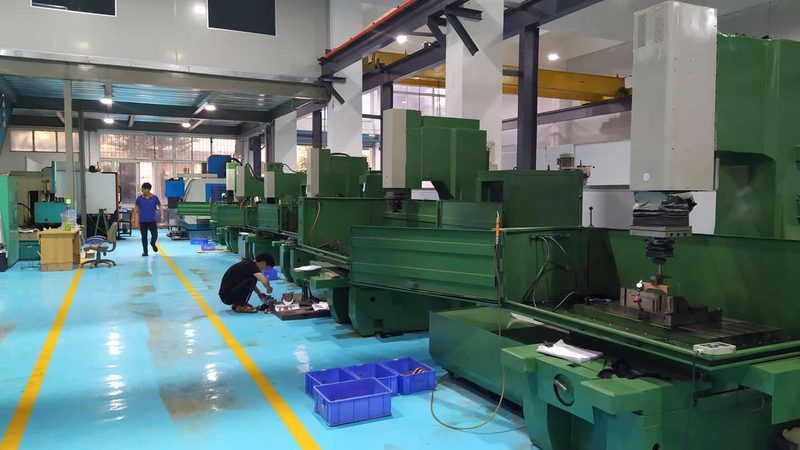 精密模具加工工艺对比：解析型腔与型芯的加工差异